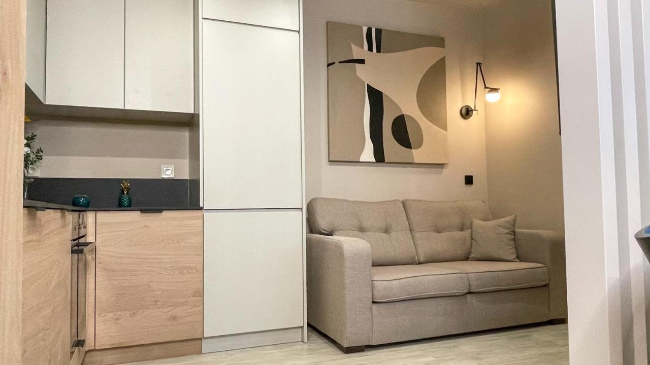 Comfortable 1-Room Apartment Close To The Center Warschau Buitenkant foto